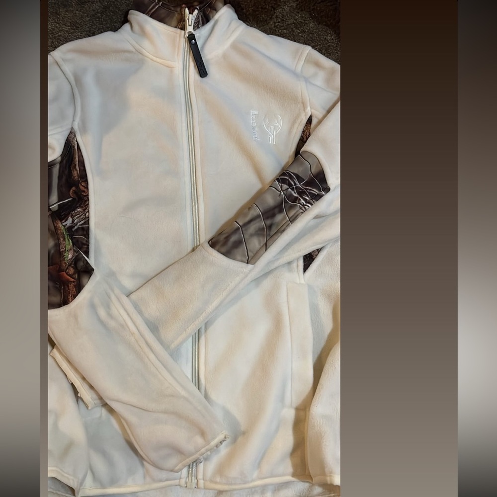 Zip up